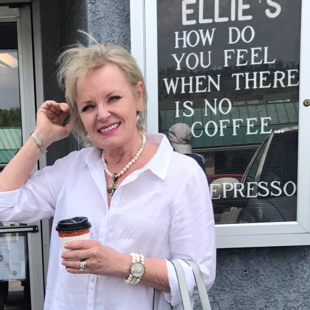 Jennifer Connolly of A Well Styled life wearing J. Jill