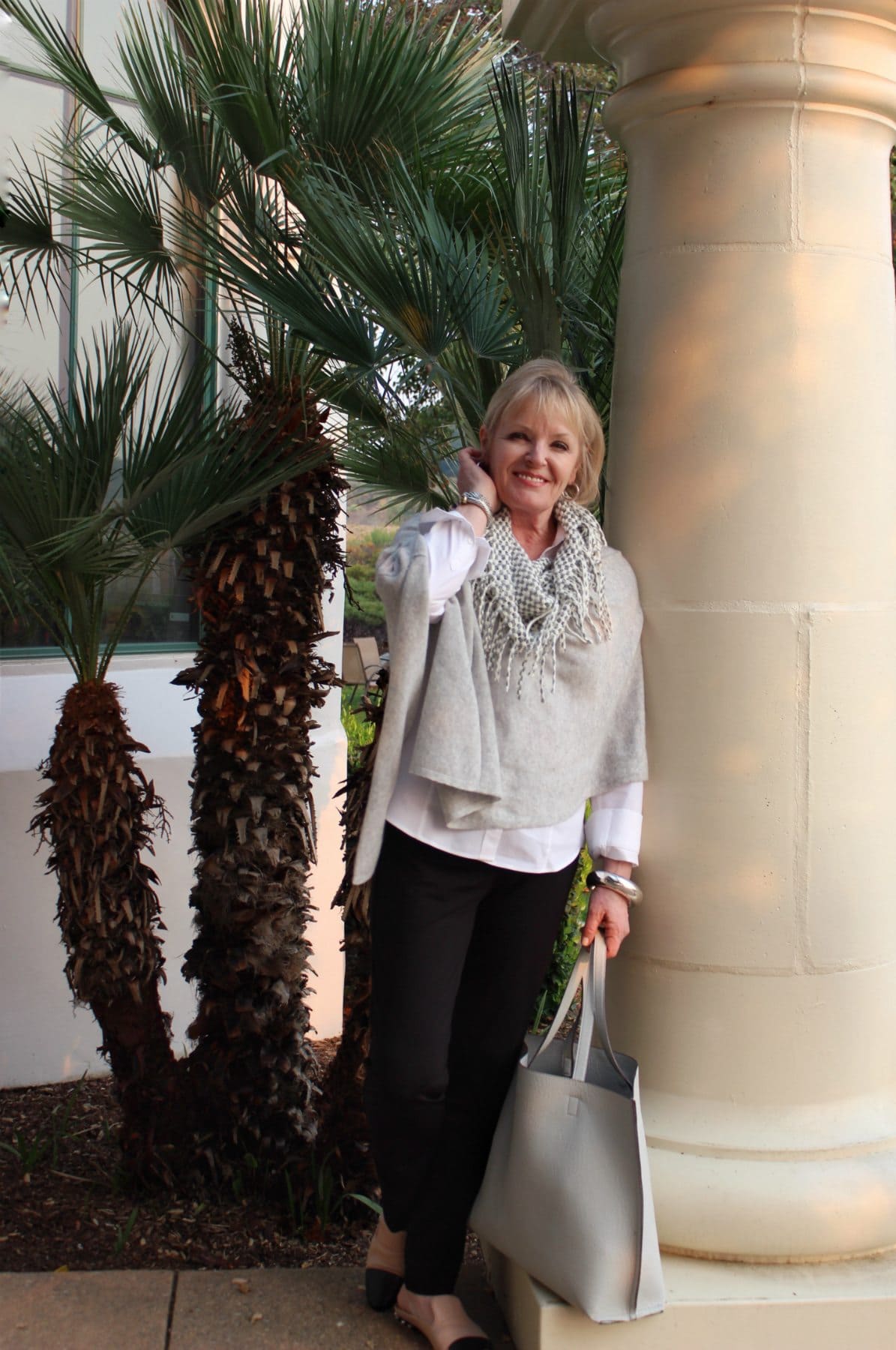 Jennifer Connolly of A Well Styled Life wearing Lysette L from Purple Poppy
