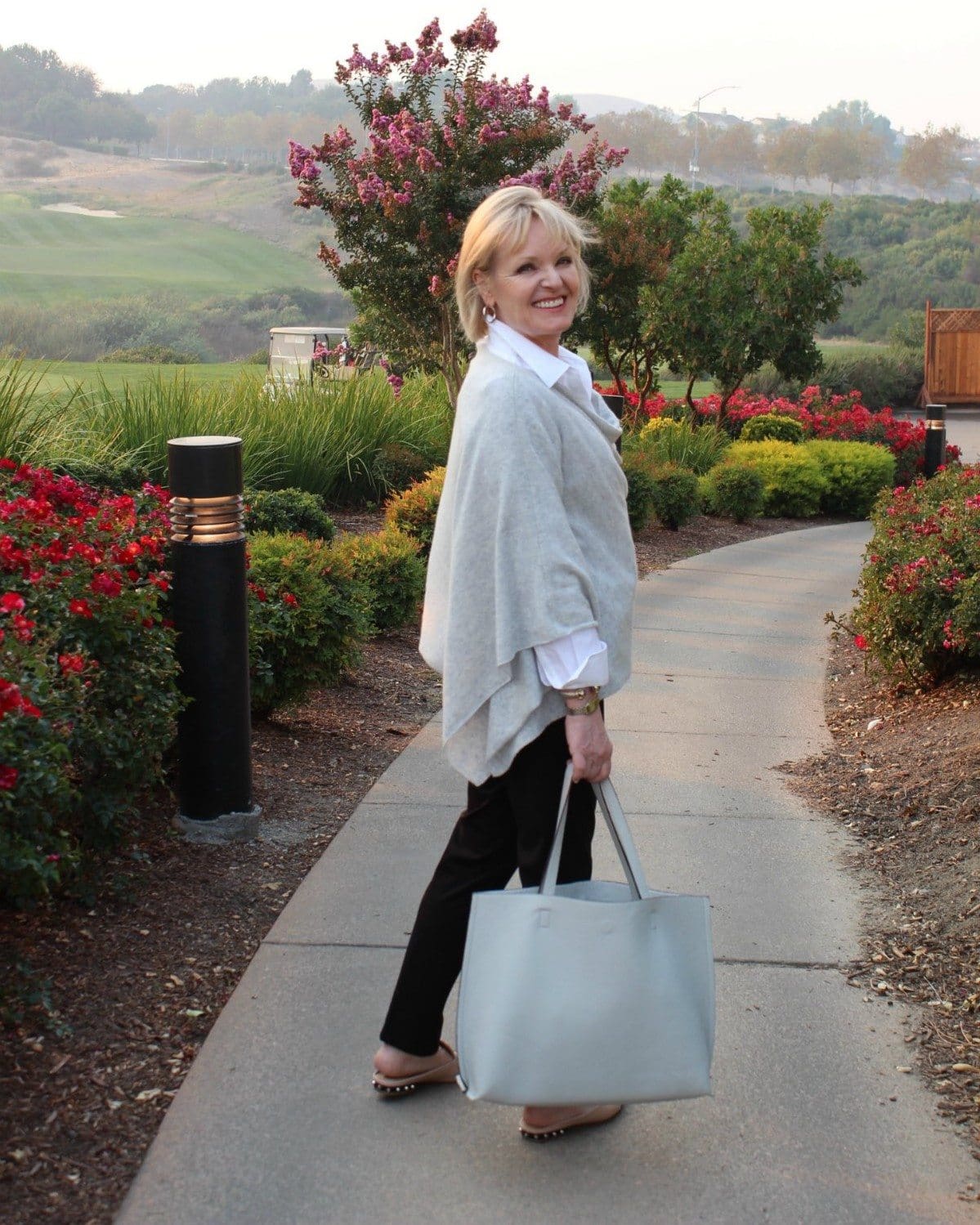 Jennifer Connolly of A Well Styled life wearing Lisette L pants from Purple poppy