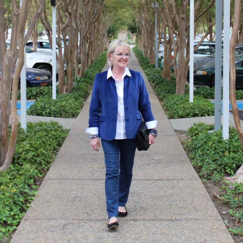 Jennifer Connolly of A Well Styled Life wearoing Talbots Velveteen Blazer