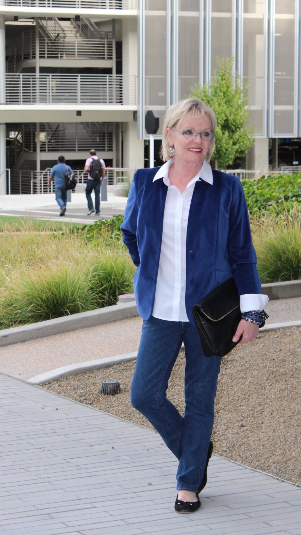 Jennifer Connolly of A Well Styled Life wearing Talbots blue Velveteen Blazer