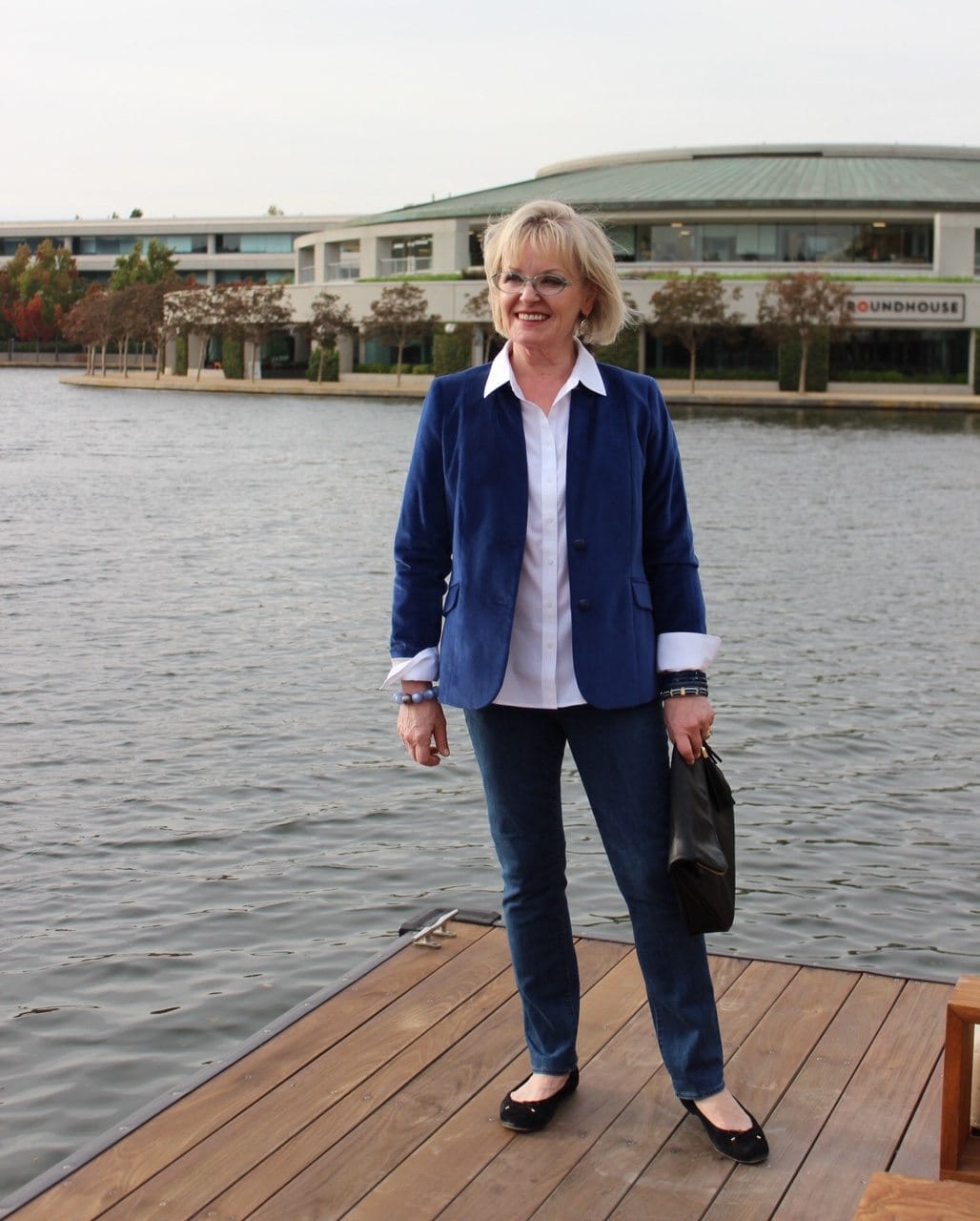 Jennifer Connolly of A Well Styled Life wearing velveteen blazer from Talbots