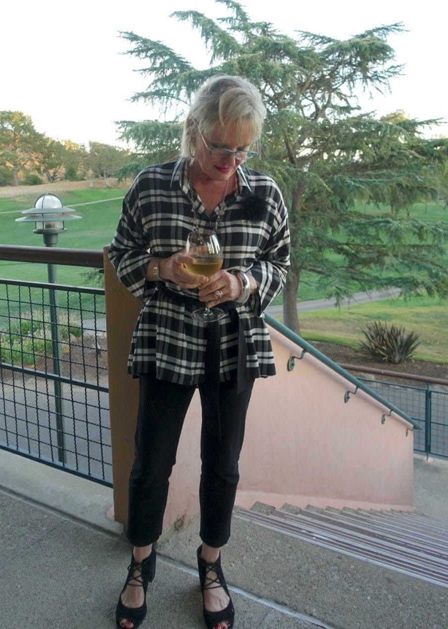 Jennifer Connolly of A Well Styled Life wearing lightweight plaid
