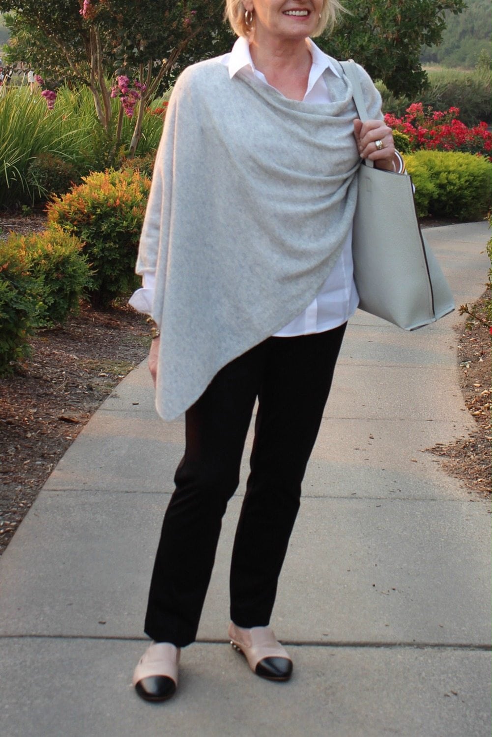 Jennifer Connolly of A Well Styled Life wearing cashmere wrap from Purple Poppy