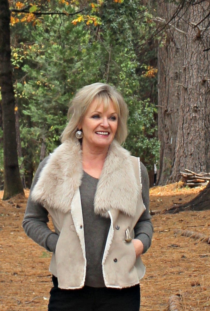 Jennifer Connolly of A Well Styled Life wearing Faux Fur vest