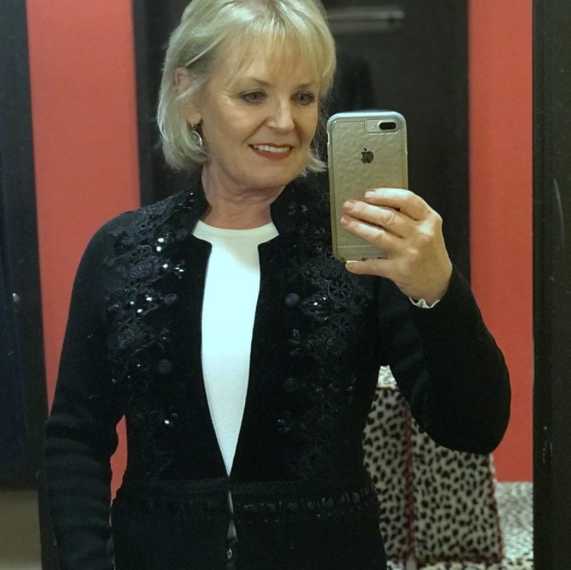Jennifer Connolly of A Well Styled Life wearing Chico's