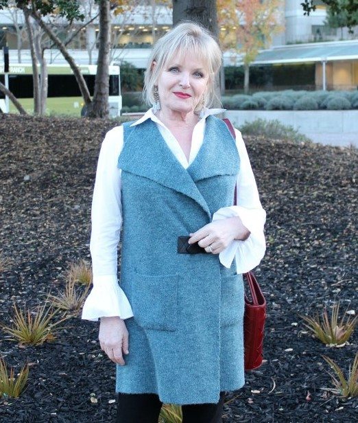 Jennifer Connolly of A Well Styled Life wearing Soft Surroundings