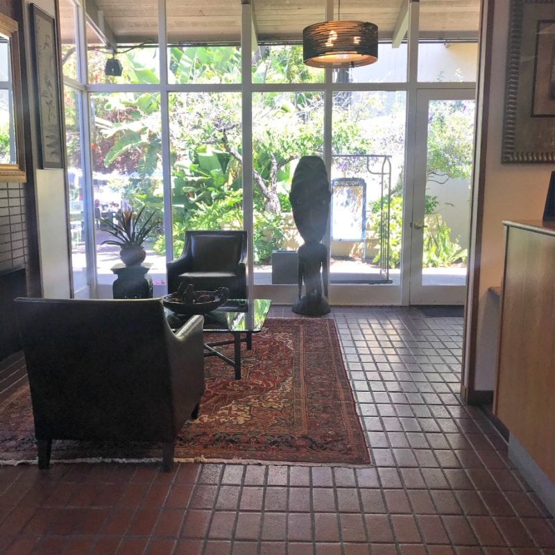 Jennifer Connolly of A Well Styled Life exploring Dinah's Hotel in Palo Alto