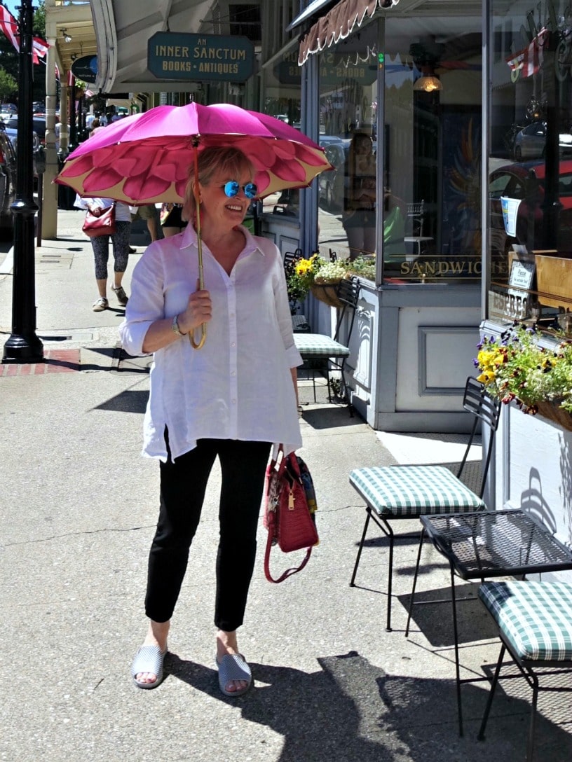Jennifer Connolly of A Well Styled Life wearing Eileen Fisher