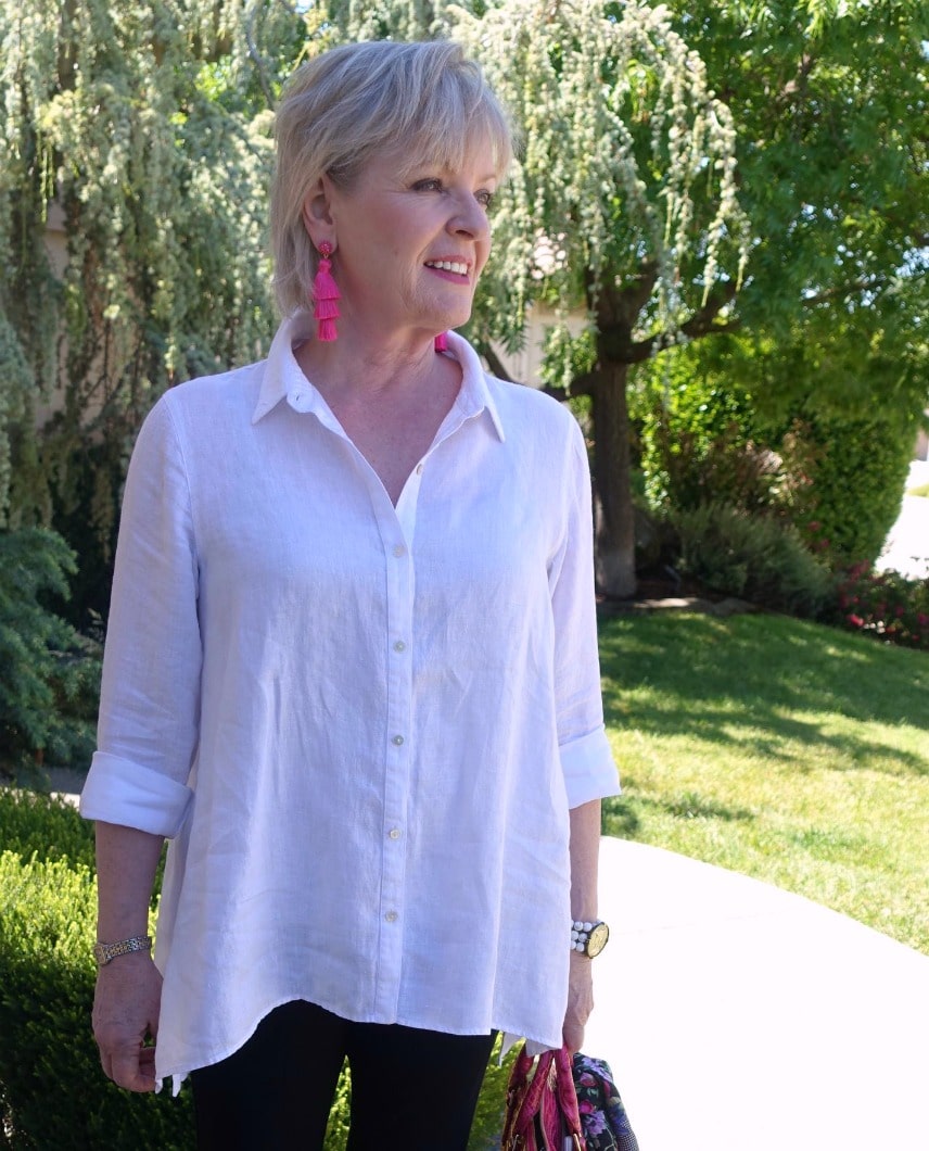 Jennifer Connolly of A Well Styled life wearing Eileen Fisher linen shirt