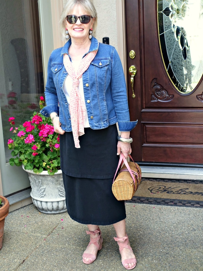 Jennifer Connolly of A Well Styled Life styling a classic white tee shirt