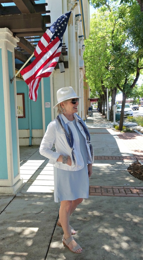 Jennifer Connolly of A Well Styled Life wearing Lou & Grey dress for a casual lunch out