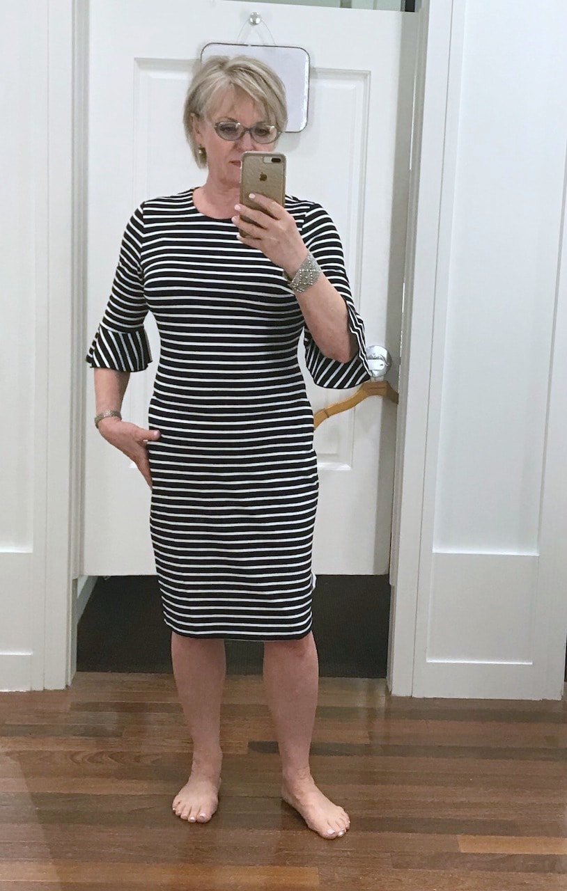 Jennifer Connolly of A Well Styled Life wearing sheath dress from Banana Republic