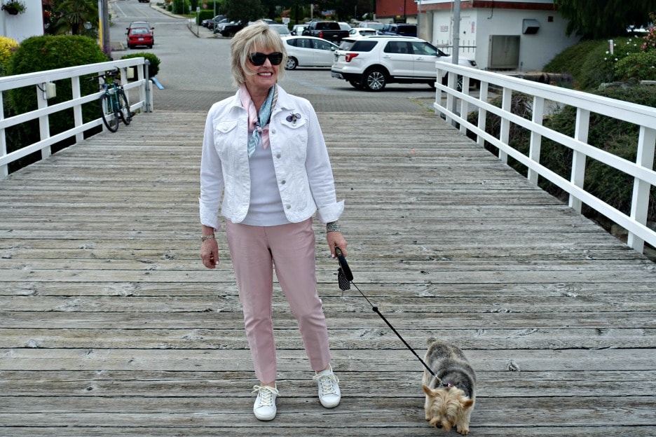 Jennifer Connolly of A Well Styled Life exploring Gibsons BC