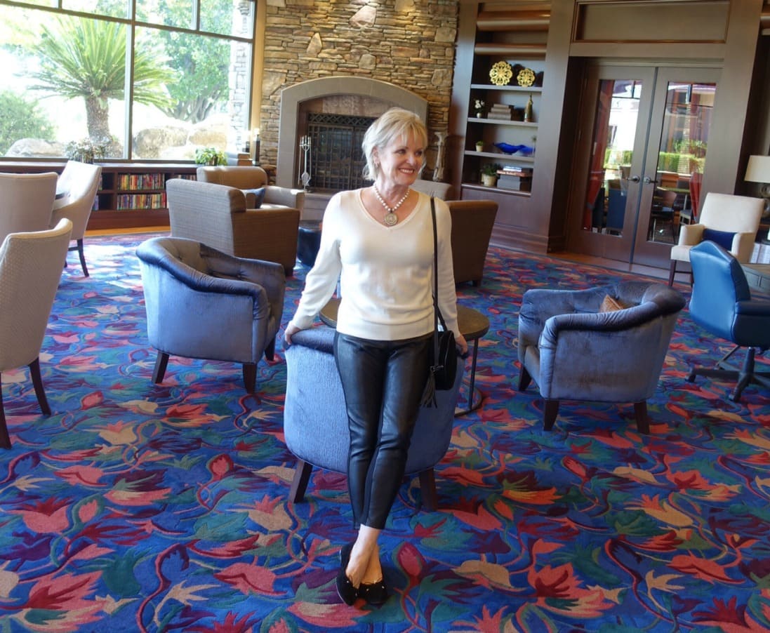 Jeannifer Connolly of A Well Styled Life wearing leather leggings