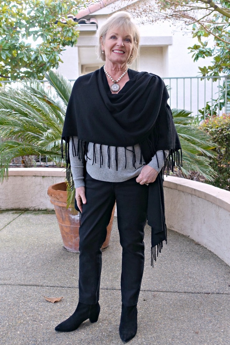 Five ways to style a simple sweater and jeans using accessories