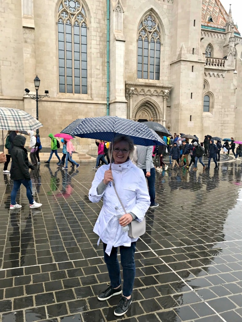 Jennifer Connolly wearing Lo and Sons crossbody bag in Budapest