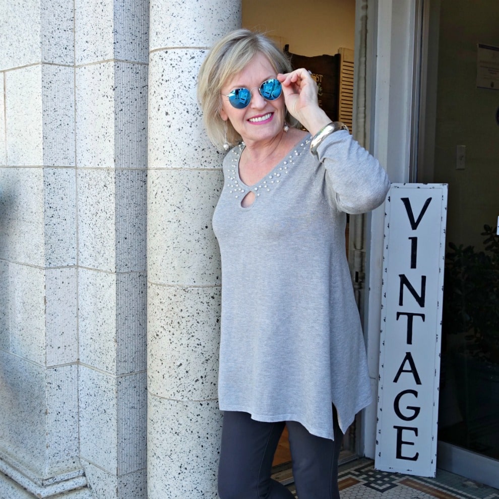 Jennifer Connolly of A Well Styled Life wearing casual gray tunic
