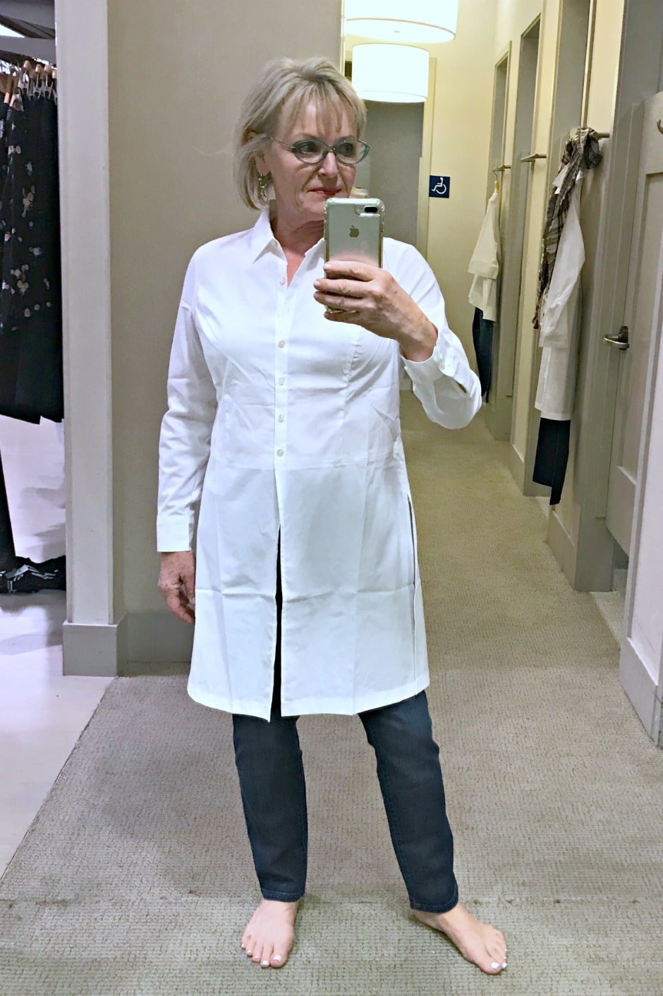Jennifer Connolly of A Well Styled Life modeling Christian Siriano tunic from j.jill