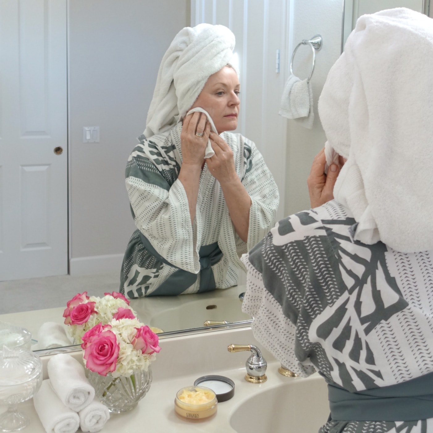 Jennifer Connolly of A Well Styled Life using Colleen Rothschild radiant cleaning balm