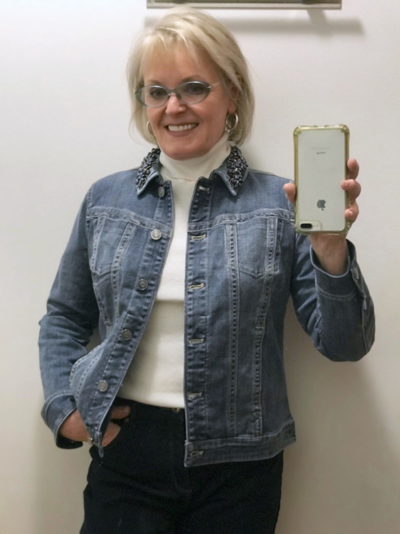 Jennifer Connolly of A Well Styled Life wearing velvet collar denim jacket from Chico's