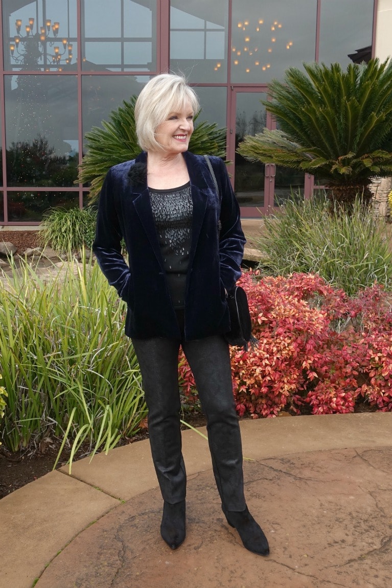 casual dressed up outfit with velvet blazer and faux leather pants