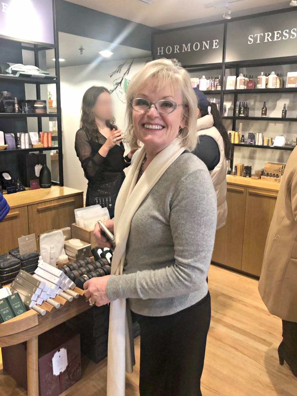 Jennifer Connolly of A Well Styled life shopping at Saje