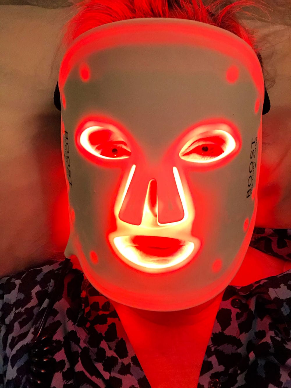jennifer of a well styled life using the light salon led mask