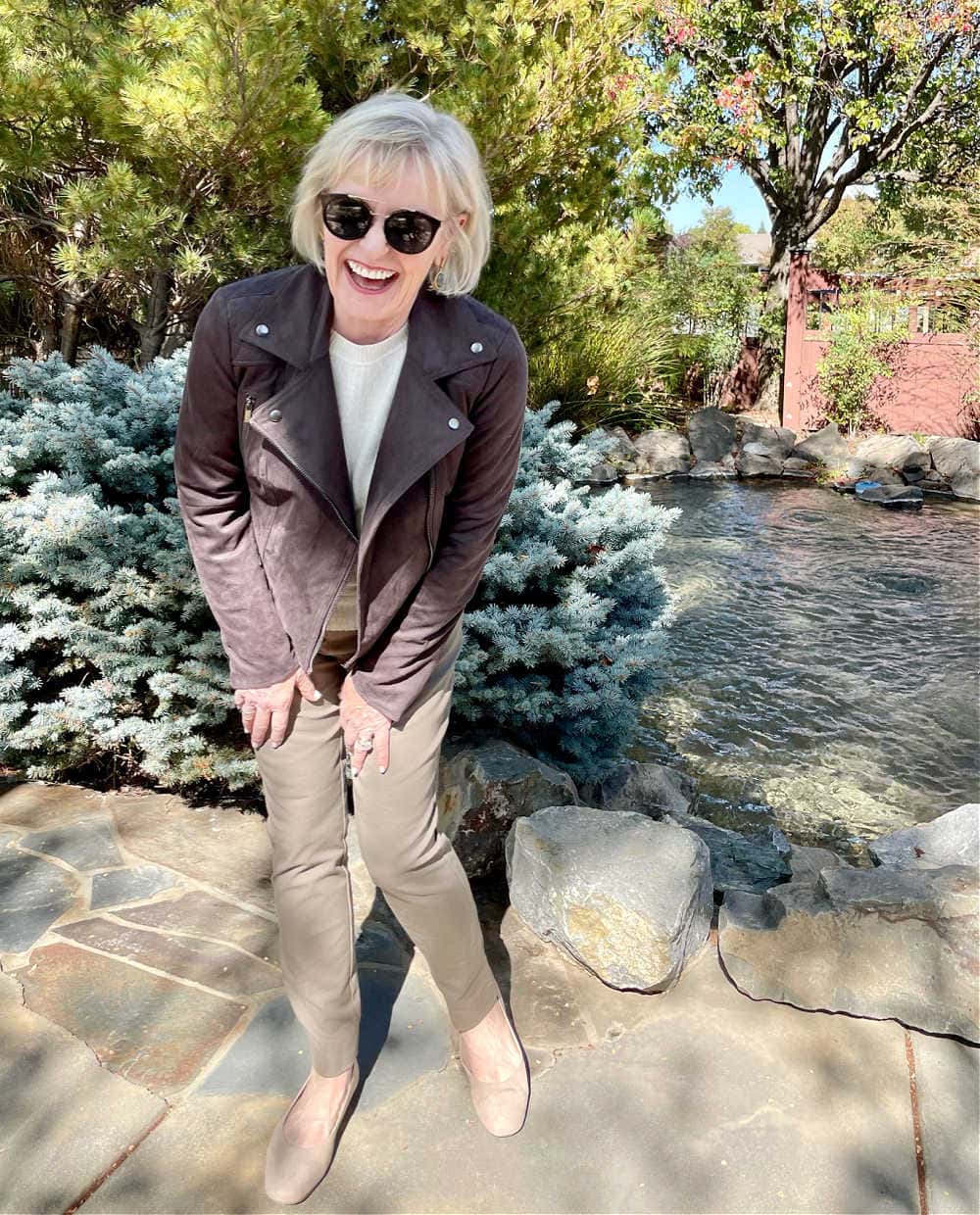 jennifer conoly of a well styled life laughing