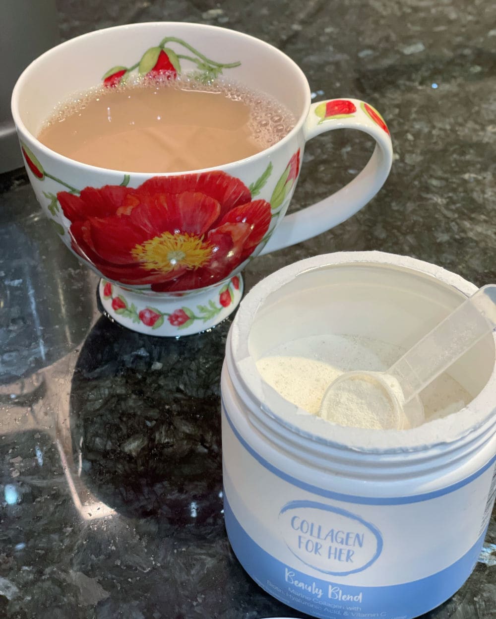 marine blend collagen powder and tea cup