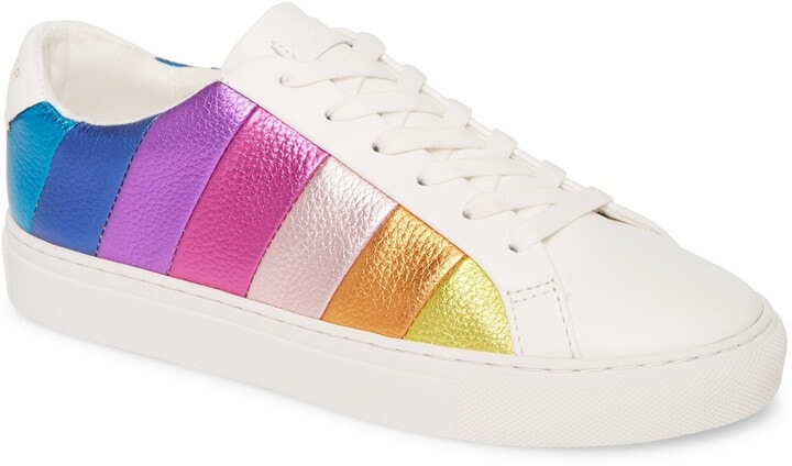 STRIPED SNEAKERS TO ADD A POP OF COLOR TO AN OUTFIT