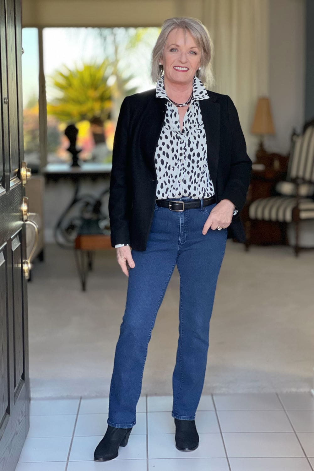 simple outfit with black blazer and leopard print blouse