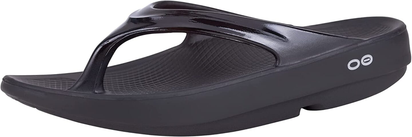 comfortable flip flop for mature feet