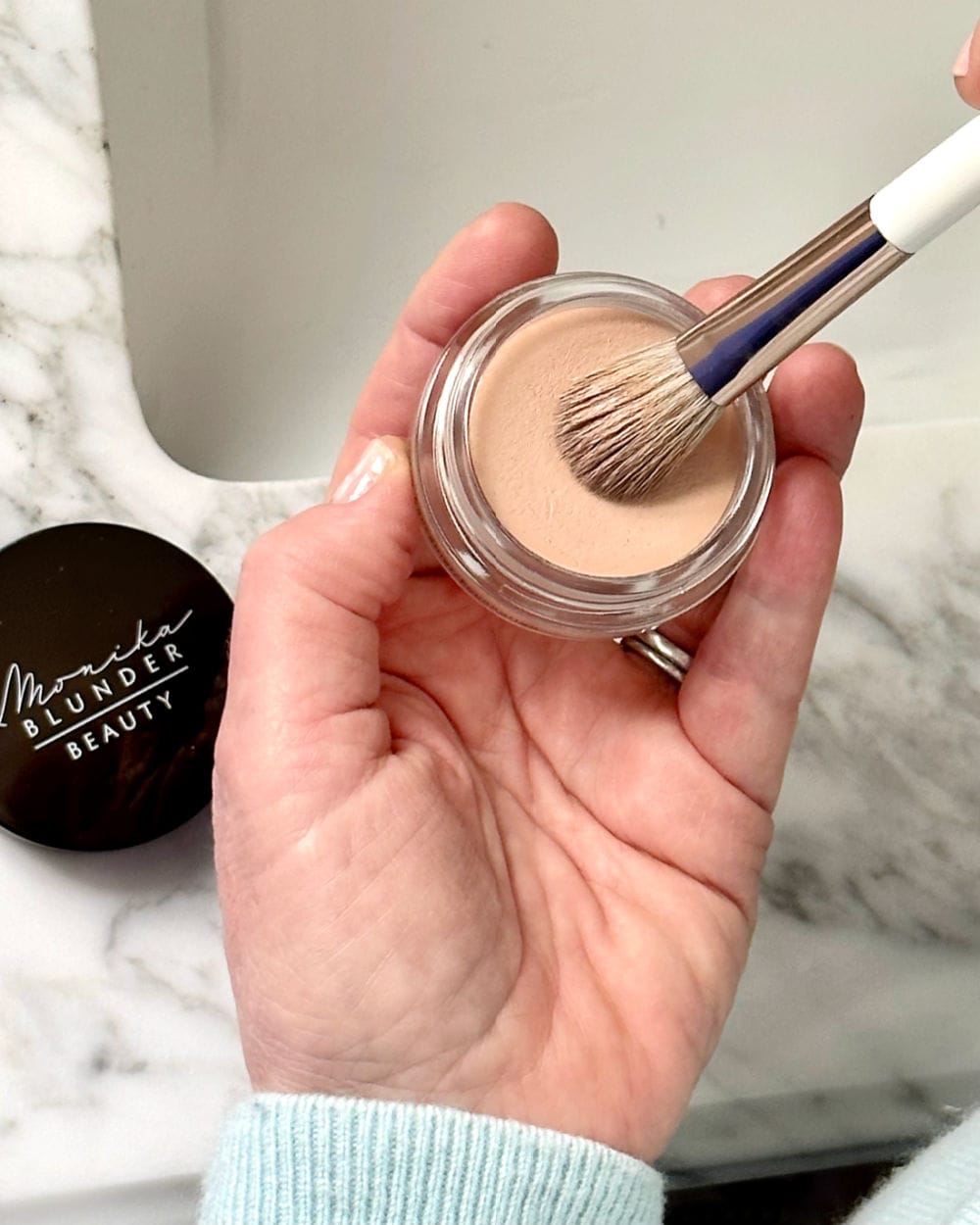 monika blonder clean beauty concealor/foundation and brush