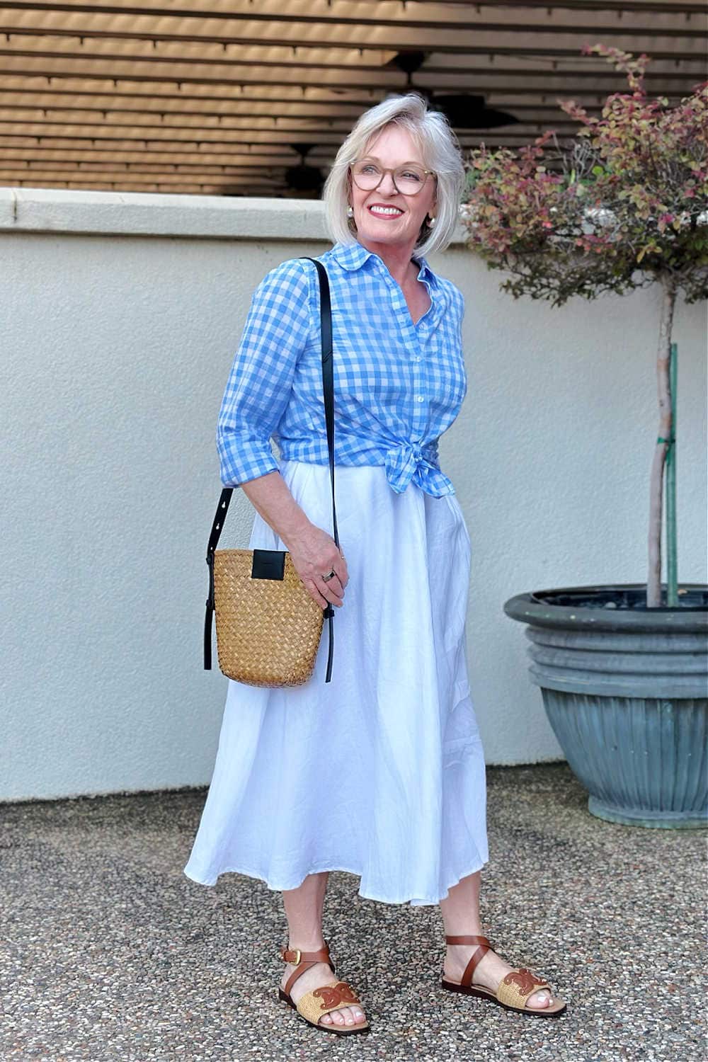 3 Modern Ways to Style a White Skirt For Summer
