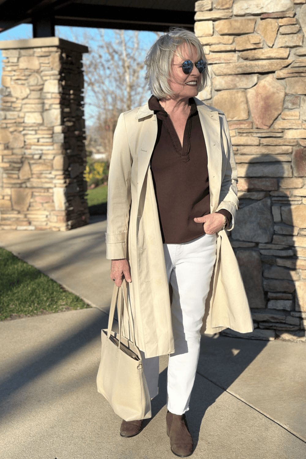 CUYANA LEATHER TOTE BAG STYLED FOR WINTER