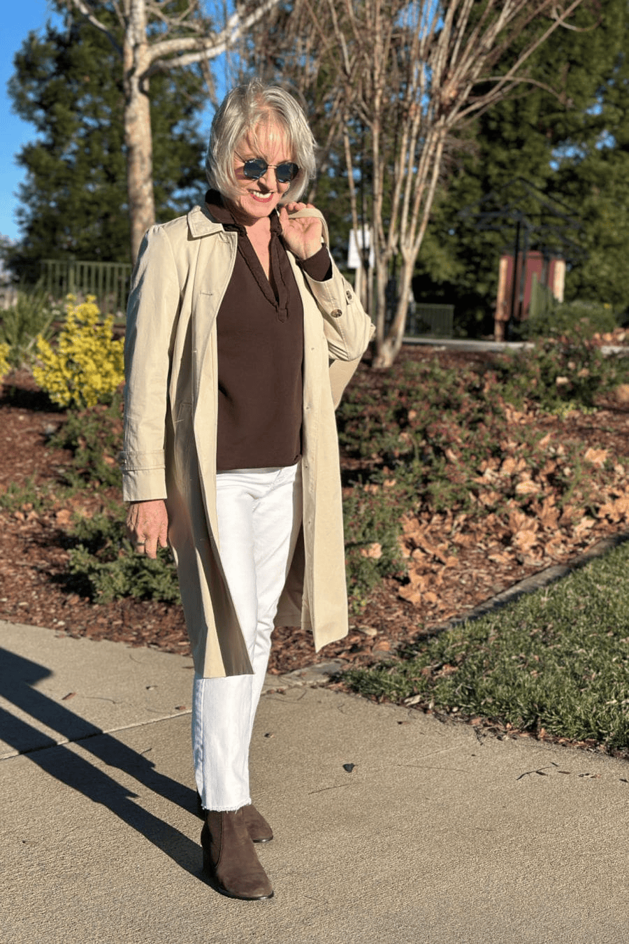 STYLING A TRENCH COAT FOR WOMEN