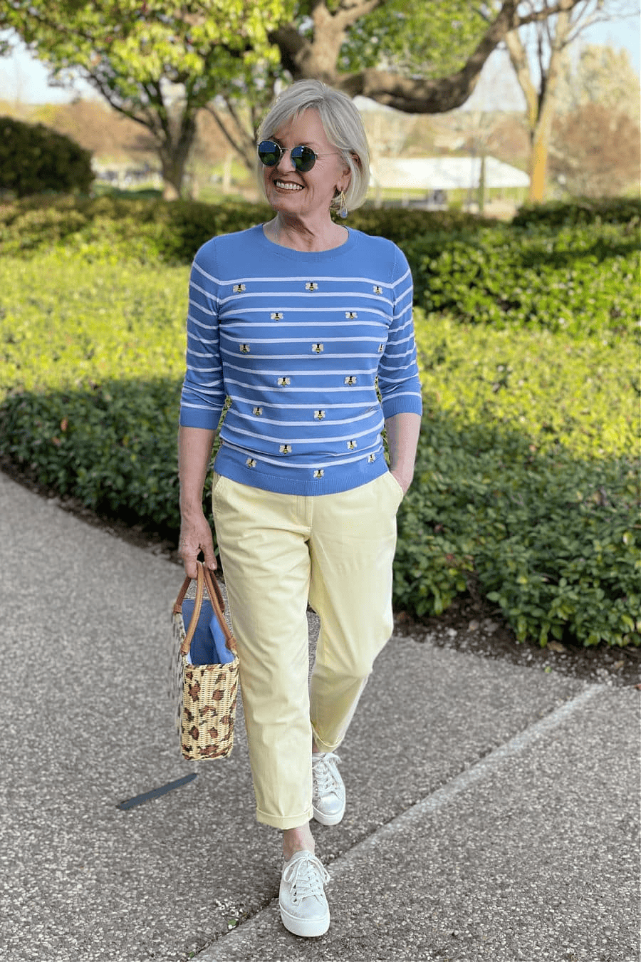 THE COLOR YELLOW