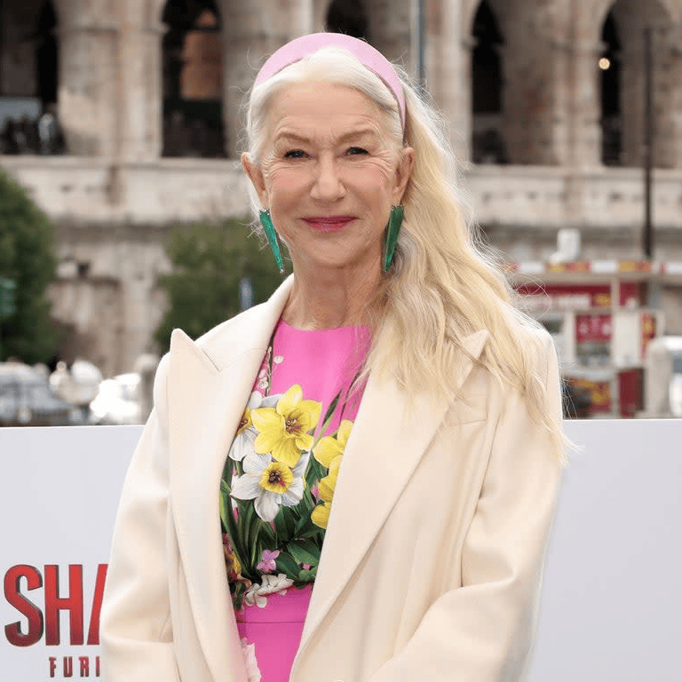 CELEBRITIES WITH LONG HAIR, SHORT HAIR STYLES FOR WOMEN OVER 50 60 70