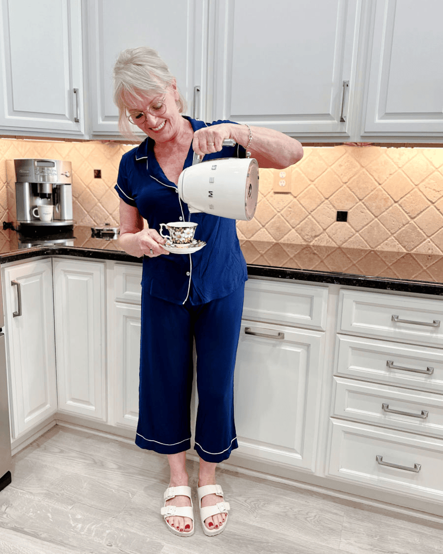 BEST PAJAMAS FOR BETTER SLEEP FOR WOMEN IN THEIR 50S AND 60S